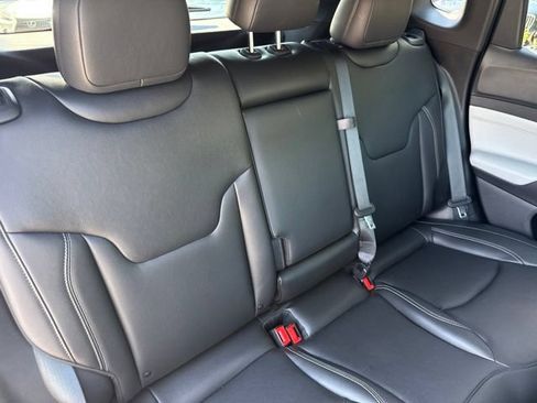 Used 2025 Jeep Compass Limited AWD/4WD image 23