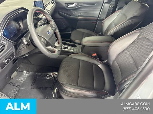 Used 2026 Ford Escape ST-Line FWD image 11
