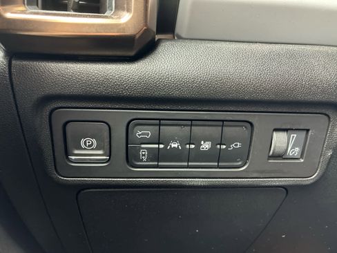 Used 2024 GMC Hummer EV 2X w/ Extreme Off-Road Package AWD/4WD image 15