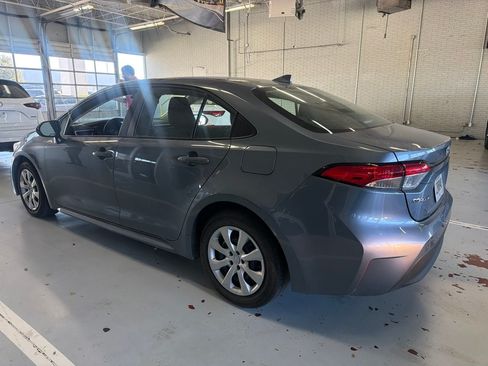 Used 2025 Toyota Corolla LE FWD image 7