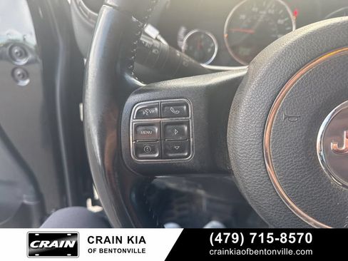 Used 2017 Jeep Wrangler Unlimited Sport w/ Connectivity Group AWD/4WD image 18