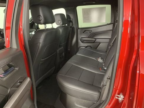 Used 2024 Chevrolet Colorado LT w/ LT Convenience Package III AWD/4WD image 30
