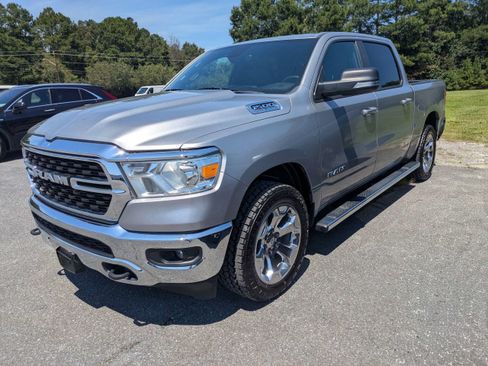 Used 2022 RAM 1500 Lone Star AWD/4WD image 2