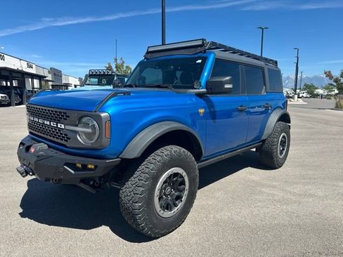 Used 2022 Ford Bronco Badlands w/ Sasquatch Package AWD/4WD image 2