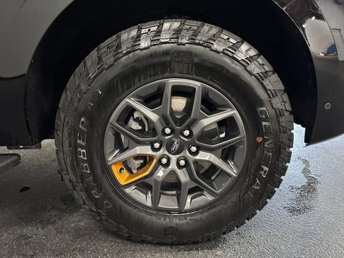 Used 2025 Ford Expedition Tremor AWD/4WD image 15