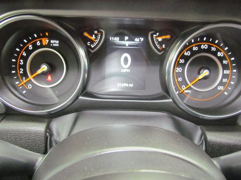 Used 2023 Jeep Gladiator Sport w/ Trailer Tow Package image 21