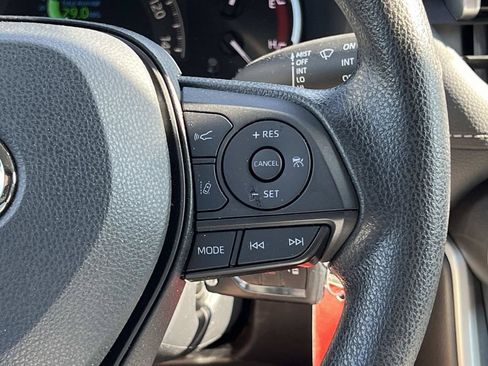 Used 2024 Toyota RAV4 LE FWD image 29