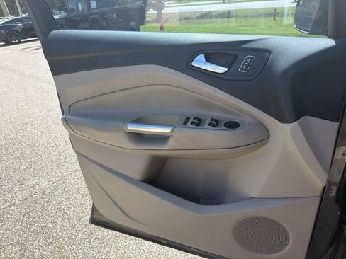 Used 2014 Ford Escape SE FWD image 10