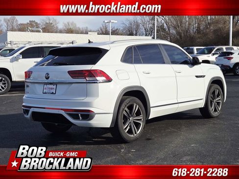Used 2021 Volkswagen Atlas Cross Sport SE FWD image 3