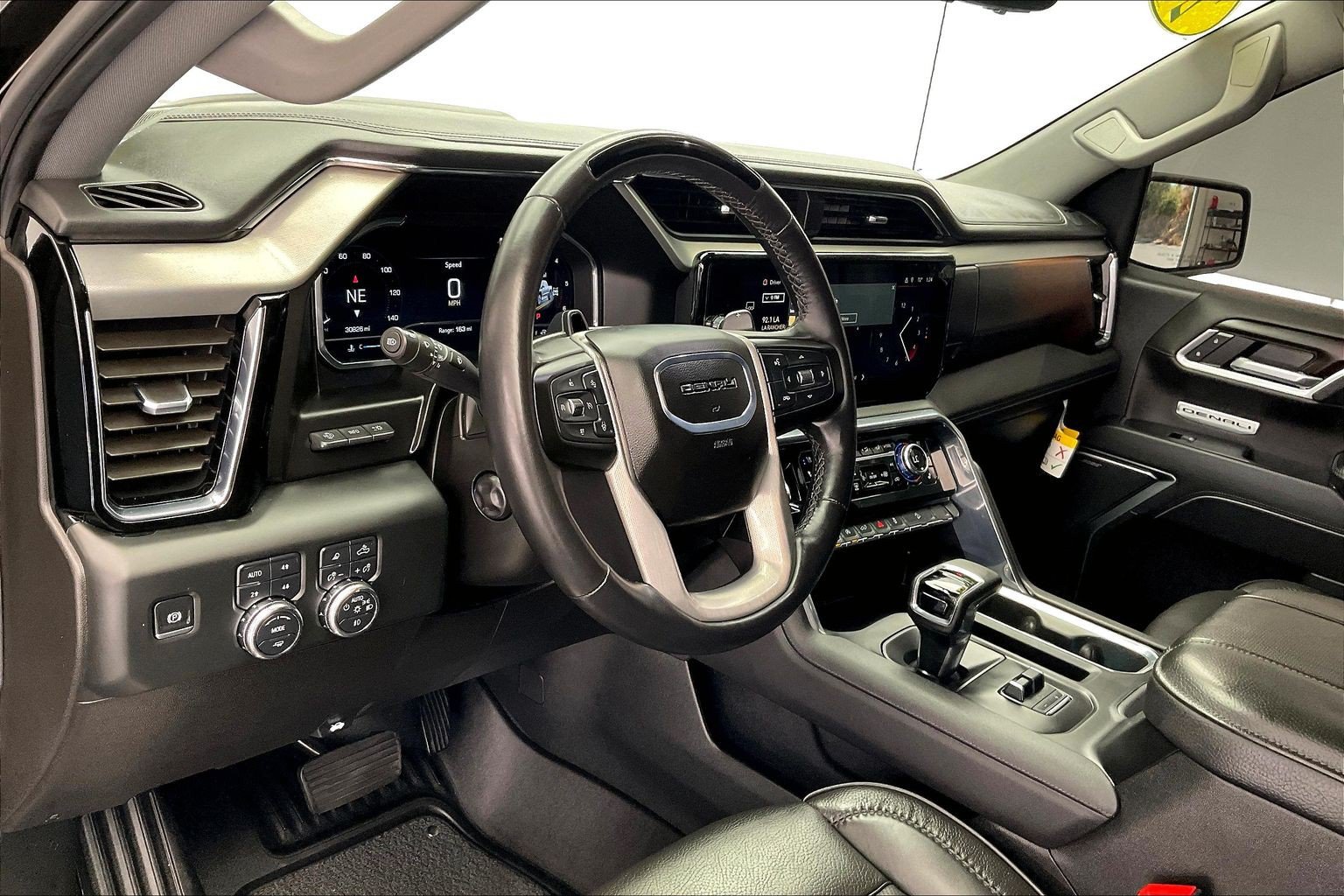 Used 2025 GMC Sierra 1500 Denali AWD/4WD image 14