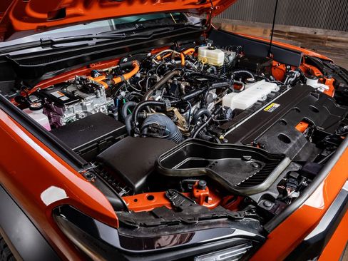 Used 2025 Toyota Tacoma TRD Off-Road image 41