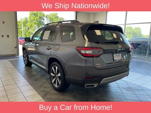 Used 2025 Honda Pilot Touring image 8