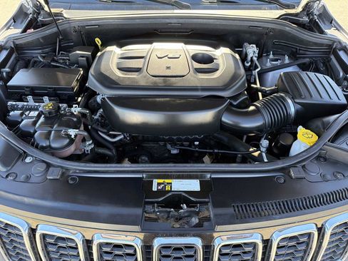 Used 2020 Jeep Grand Cherokee Limited w/ Luxury Group II image 19