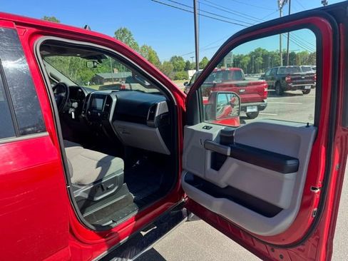 Used 2020 Ford F150 XLT w/ Equipment Group 302A Luxury AWD/4WD image 16