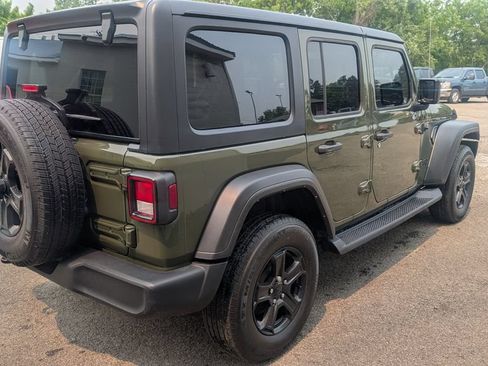 Used 2022 Jeep Wrangler Unlimited Sport AWD/4WD image 4