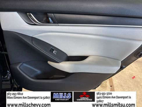 Used 2018 Honda Accord LX image 14