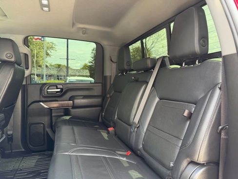 Used 2022 GMC Sierra 3500 Denali w/ Denali Ultimate Package AWD/4WD image 12