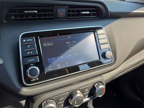 New 2025 Nissan Kicks Play S image 23