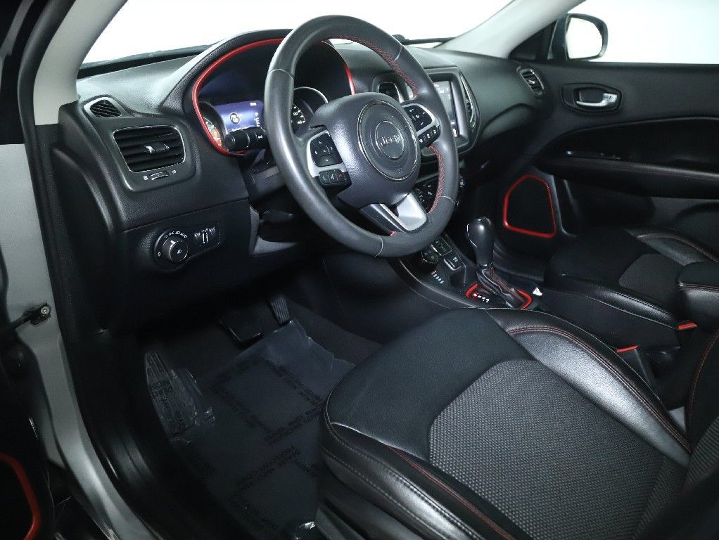 Used 2021 Jeep Compass Trailhawk AWD/4WD image 17