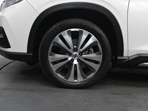 Used 2019 Subaru Ascent Limited image 10