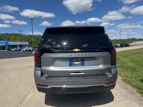 New 2026 Chevrolet Suburban LS AWD/4WD image 4