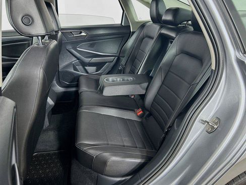 Used 2022 Volkswagen Jetta SE FWD image 23