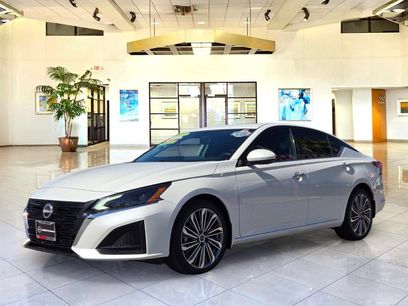 Certified 2023 Nissan Altima 2.5 SL
