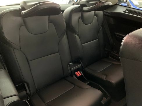 Used 2016 Volvo XC90 T6 Momentum w/ Momentum Plus Package AWD/4WD image 15