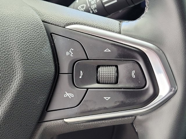 Used 2025 Chevrolet Trax ACTIV w/ Driver Confidence Package FWD image 30