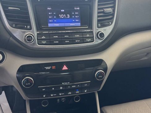 Used 2017 Hyundai Tucson Value FWD image 15