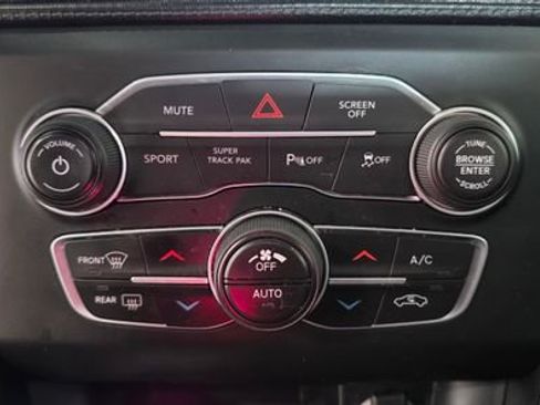 Used 2019 Dodge Charger R/T w/ Plus Group image 20