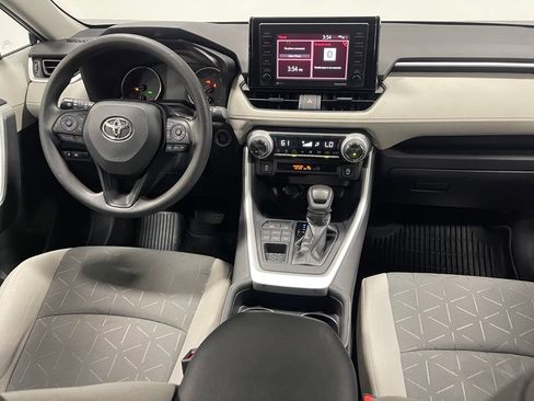 Used 2021 Toyota RAV4 XLE AWD/4WD image 29