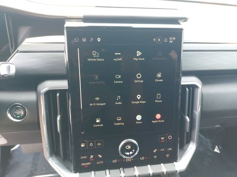 Used 2025 GMC Acadia Elevation w/ Elevation Premium Package FWD image 24