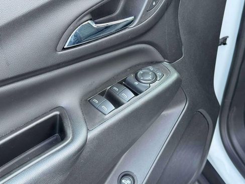 Used 2022 Chevrolet Equinox LT image 19