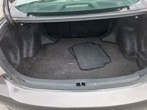 Used 2013 Toyota Corolla L FWD image 17