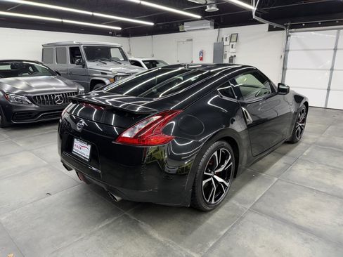 Used 2020 Nissan 370Z Touring Sport image 7