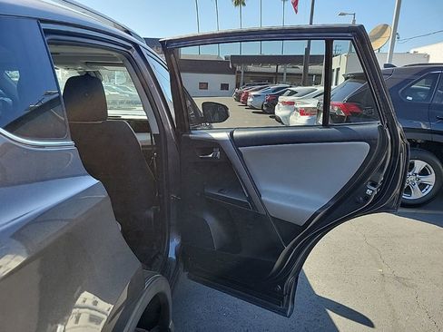Used 2017 Toyota RAV4 XLE image 11