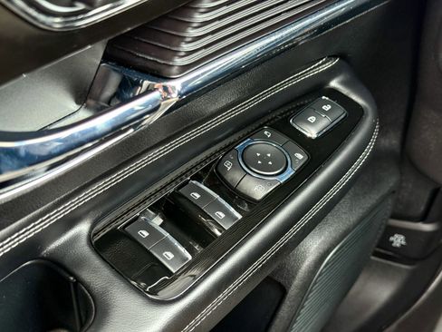 Used 2022 Lincoln Corsair AWD w/ Premium Package image 31