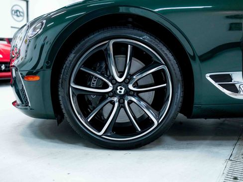 Used 2022 Bentley Continental GT V8 image 36