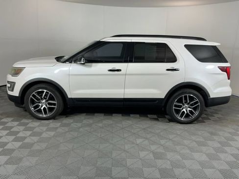 Used 2016 Ford Explorer Sport AWD/4WD image 6