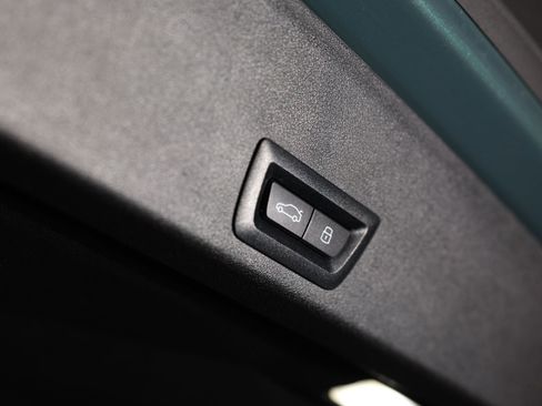 Used 2025 BMW XM AWD/4WD image 30