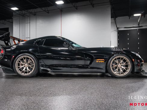 Used 2016 Dodge Viper SRT-10 w/ TA 1.0 Package RWD image 6