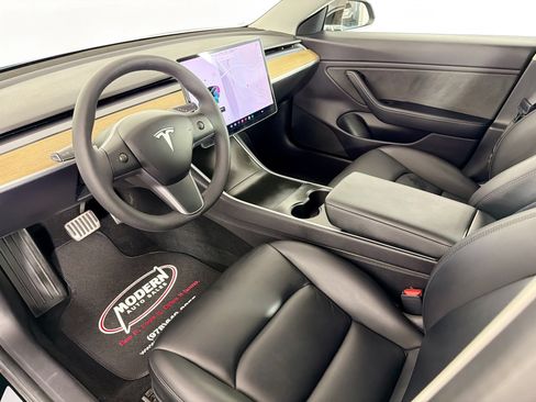 Used 2019 Tesla Model 3 Standard Range Plus RWD image 8