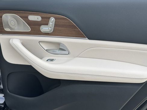 New 2026 Mercedes-Benz GLS 450 4MATIC image 20