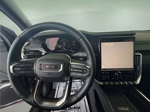 Used 2025 GMC Acadia Elevation image 34