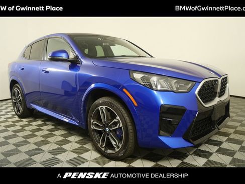 Certified 2025 BMW X2 xDrive28i AWD/4WD image 1