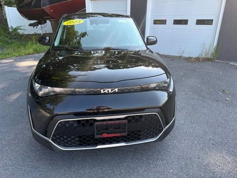 Used 2023 Kia Soul LX w/ Option Group 015 FWD image 1