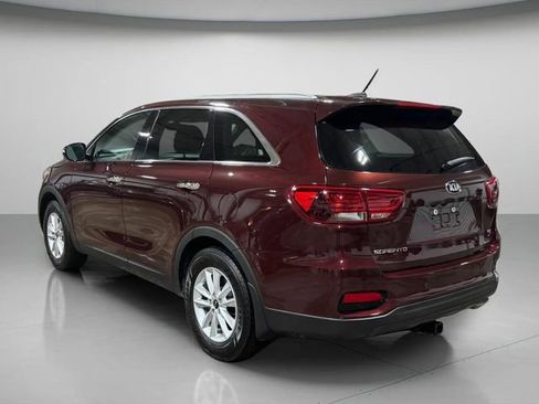 Used 2020 Kia Sorento LX w/ LX I4 Convenience Package image 6