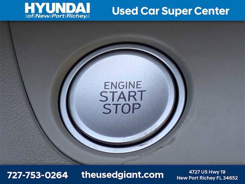 Used 2023 Hyundai Elantra Limited image 36