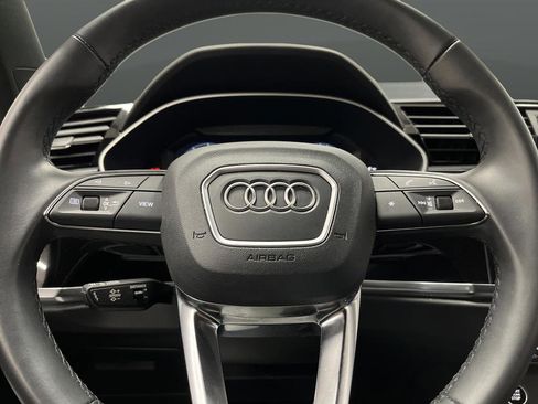 Used 2024 Audi Q3 2.0T Premium Plus w/ Premium Plus Package image 16